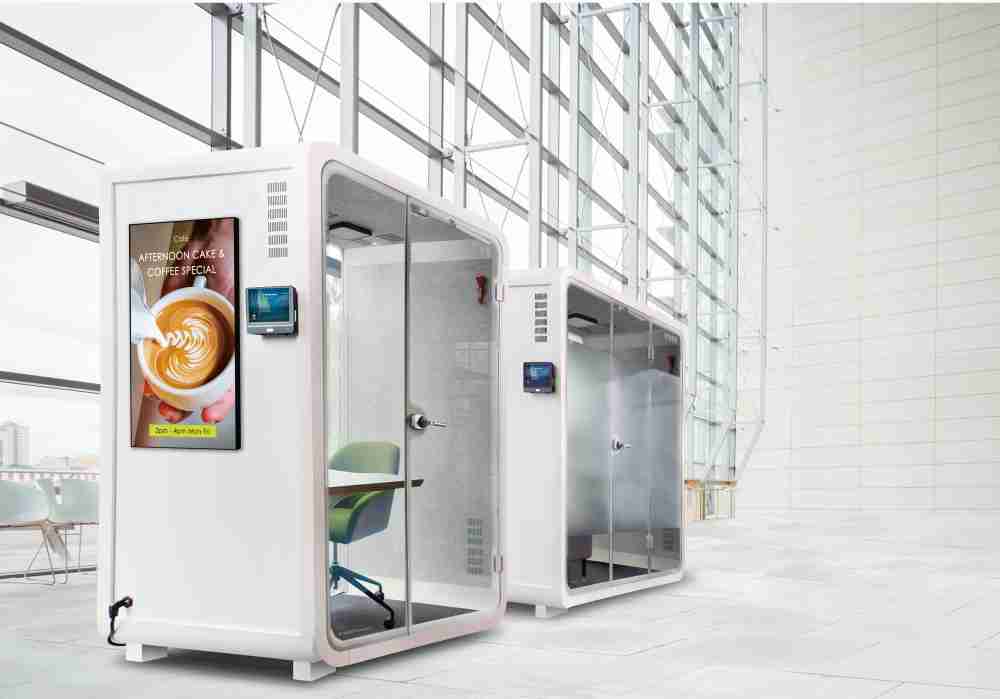 人生就是博子公司达擎之智慧行动办公舱，，，采用PDLC智能调光玻璃设计，，，，透过通电与断电的电流切换，，呈现透明与雾面效果，，，具节能降耗特性并兼顾隐私，，，，确保信息安全